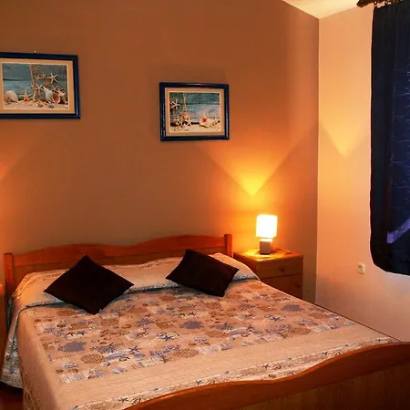 Lägenhet Korsa Sveti Lovreč Pazenatički